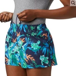 •COLUMBIA• Women's Sandy River II Printed 5" Shorts Nocturnal Magnolia